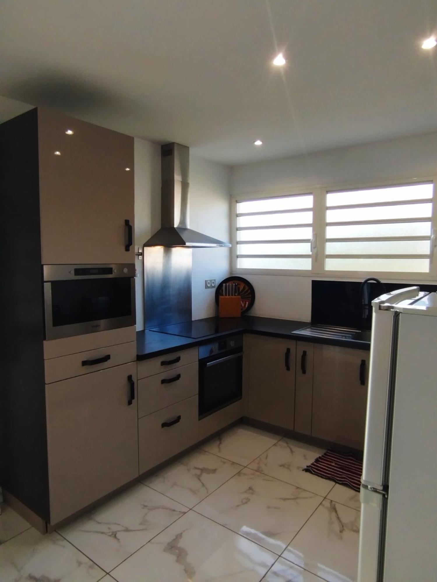 Maison Les Cocotiers De Plaiz'Anse Petite-Ile Ngoại thất bức ảnh