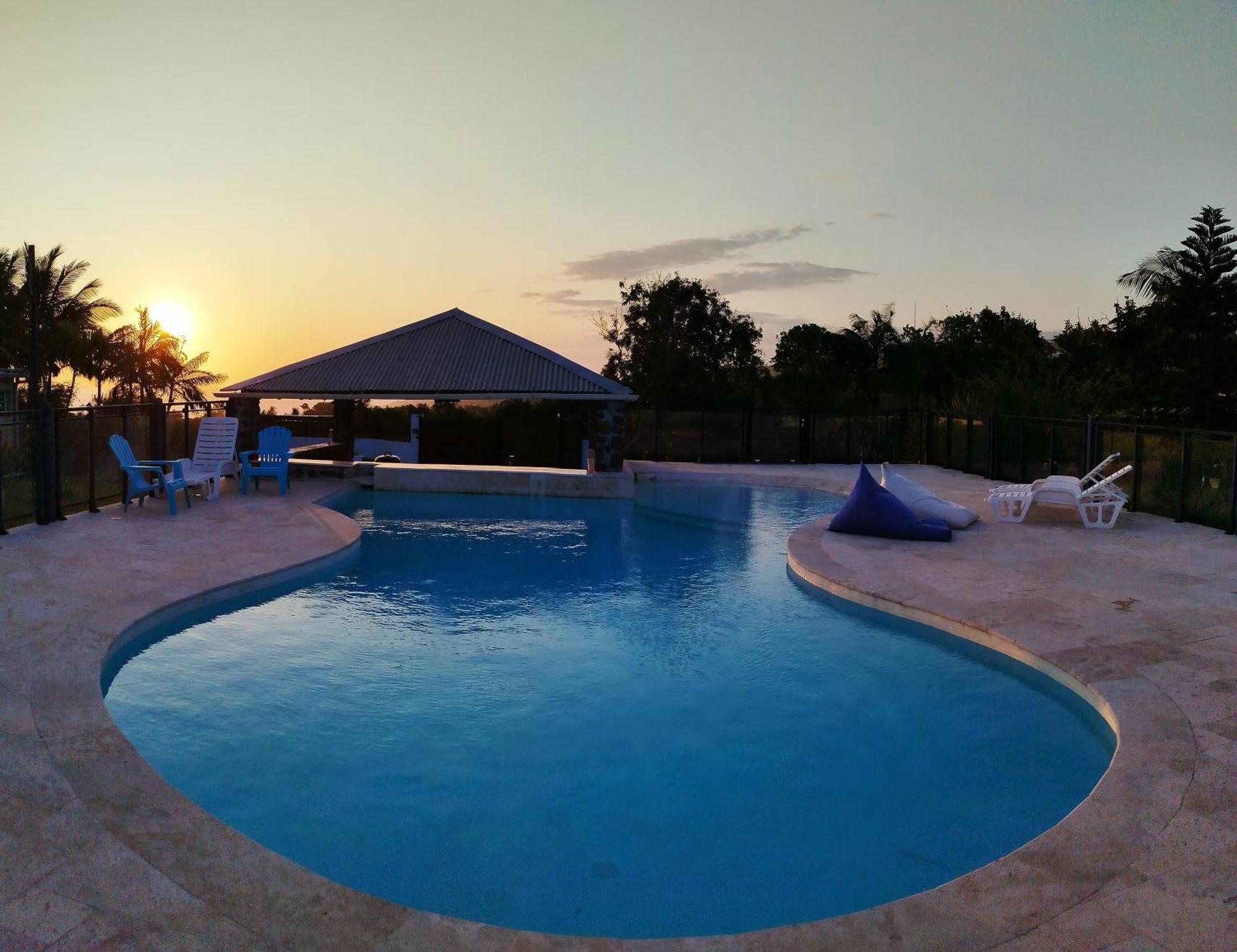 Maison Les Cocotiers De Plaiz'Anse Petite-Ile Ngoại thất bức ảnh