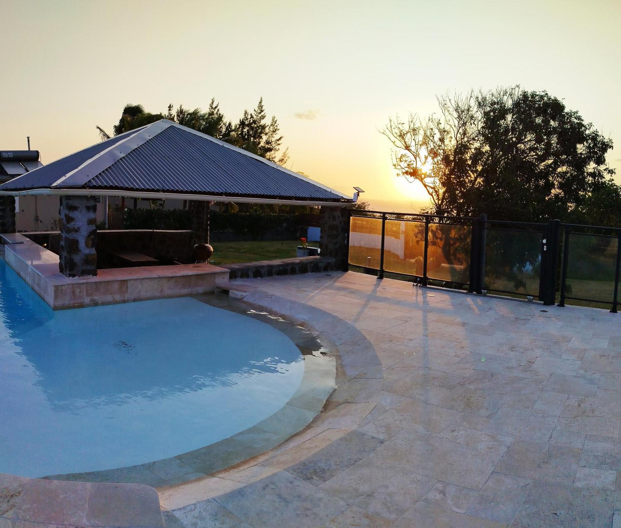 Maison Les Cocotiers De Plaiz'Anse Petite-Ile Ngoại thất bức ảnh